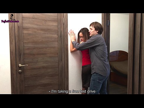 ❤️ Sexy Realtor Sensually Jerks Pussy tagħha u Fucks Waqt li Tbiegħ l-Appartment tagħha - Krempai Super porn f'mt.mysexgamer.ru ❌