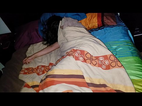 ❤️ Stepson jgħajjar lill-mara żagħżugħa tiegħu waqt li torqod. Super porn f'mt.mysexgamer.ru ❌